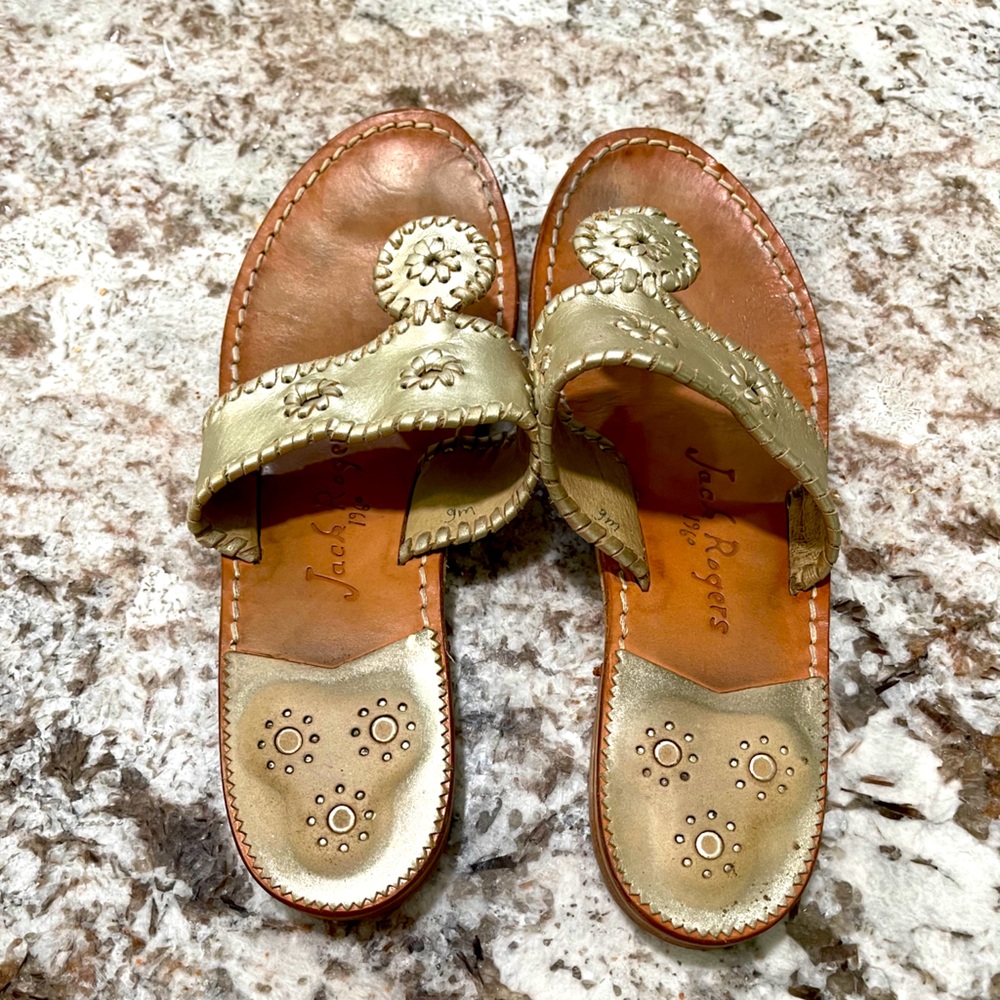 Jack Rodgers with light wear platinum coloring